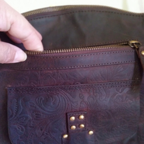 Rustic Dark brown floral embossed burnished leather crossbody bag - Picture 5 of 11